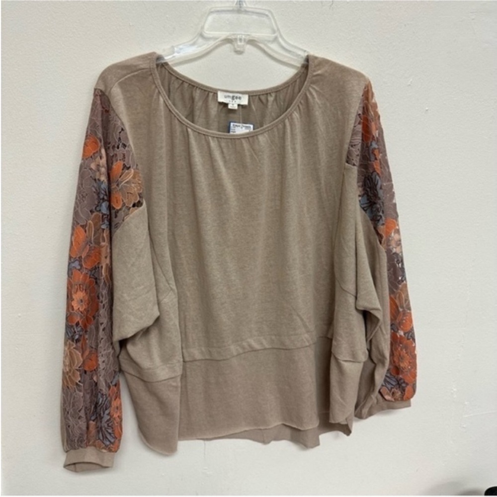 Umgee boho floral lace sleeve top M
